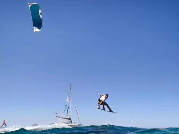 Eleveight RS+ V1 Kitesurfing Kite - Image 5